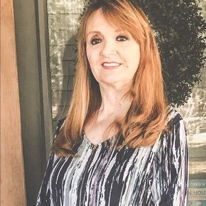 Meet your Posher, Connie